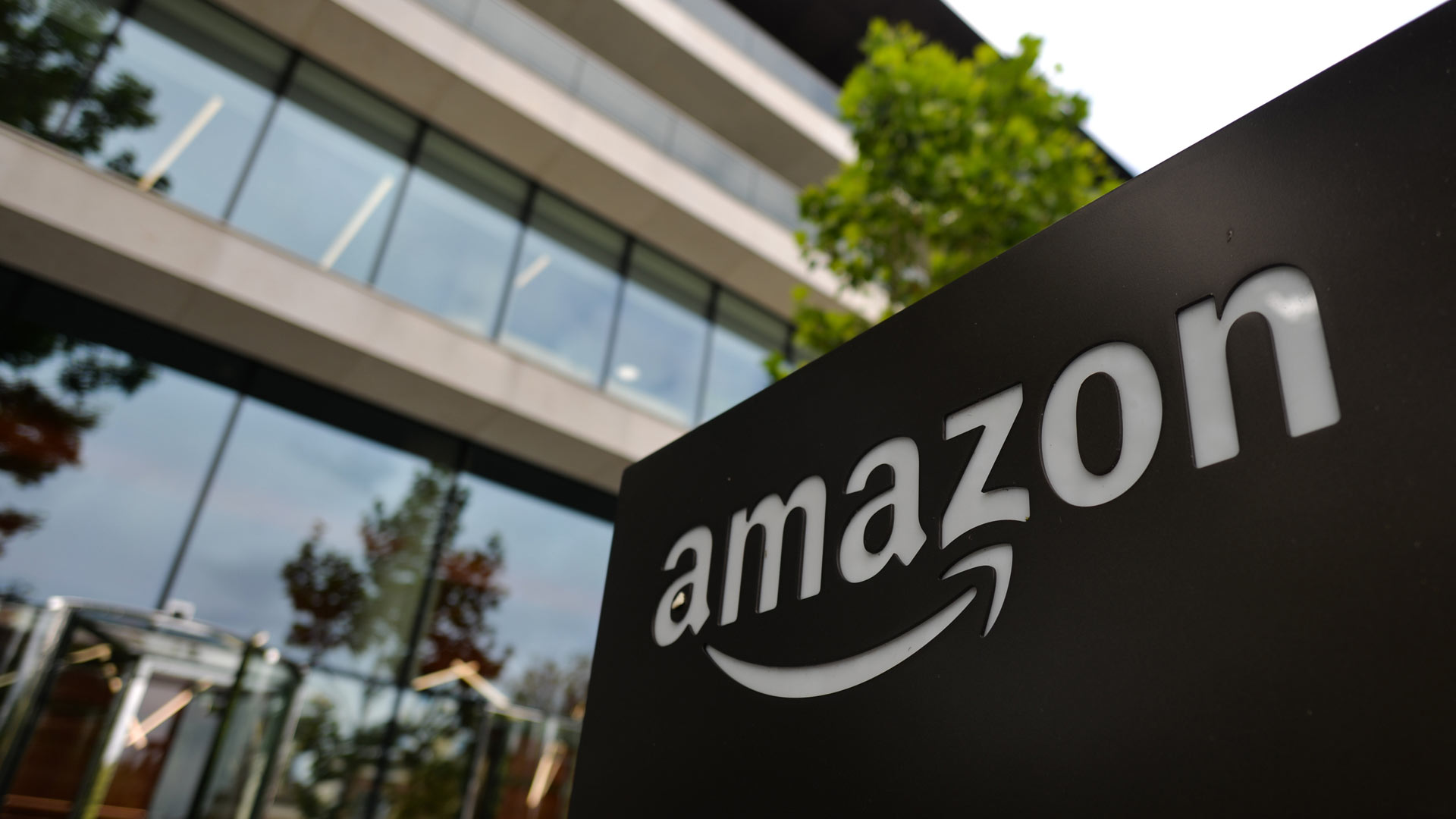 Корпорация Amazon привлекла 18,5 млрд долларов на долговом рынке