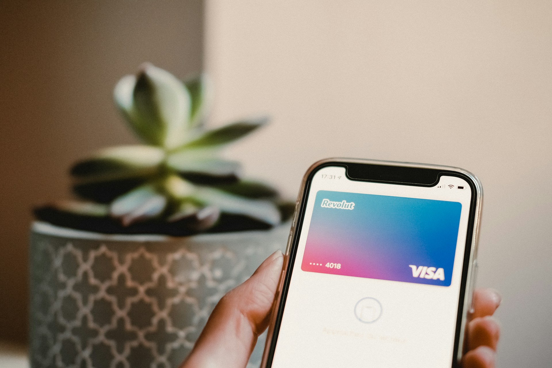 акции Revolut распродают